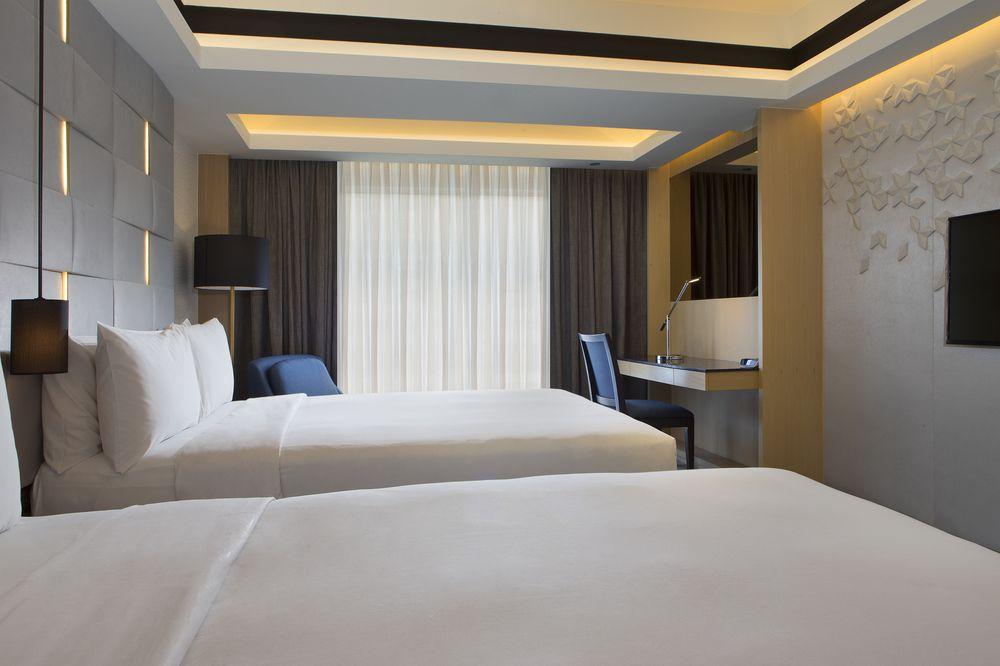 Le Meridien
