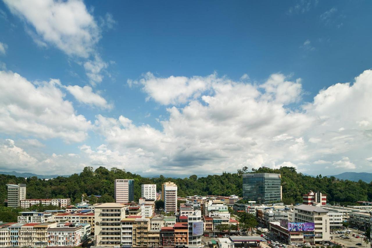 Le Meridien Kota Kinabalu